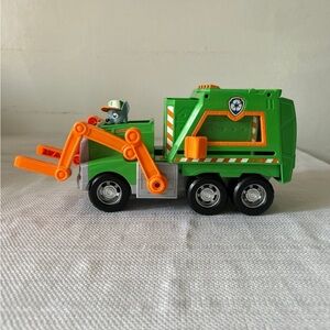 Paw Patrol Rocky's Reuse It Deluxe Garbage Truck w Rocky Figure  Vehicle Toy